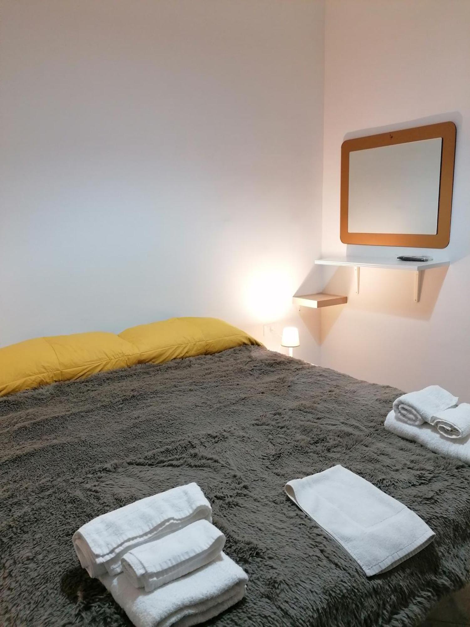 Aurora E Dad Naples Center B&B Eksteriør billede